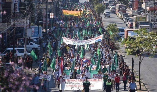 Paraguay Miles De Campesinos Llegan A Asunción Para La 26ª Marcha Por La Reforma Agraria Nodal 4420