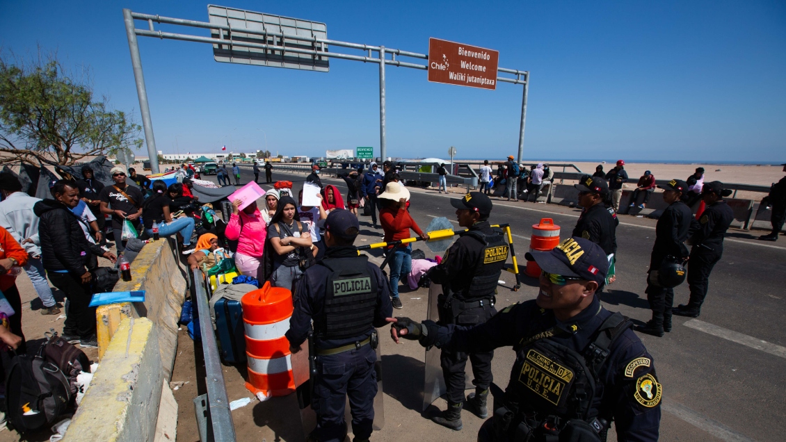 Autoridades De Chile Comienzan El Empadronamiento De Migrantes En La Frontera Con Perú Nodal 3492