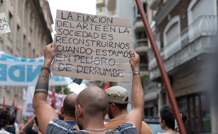 Argentina | Cacerolazo cultural en todo el país contra el ...