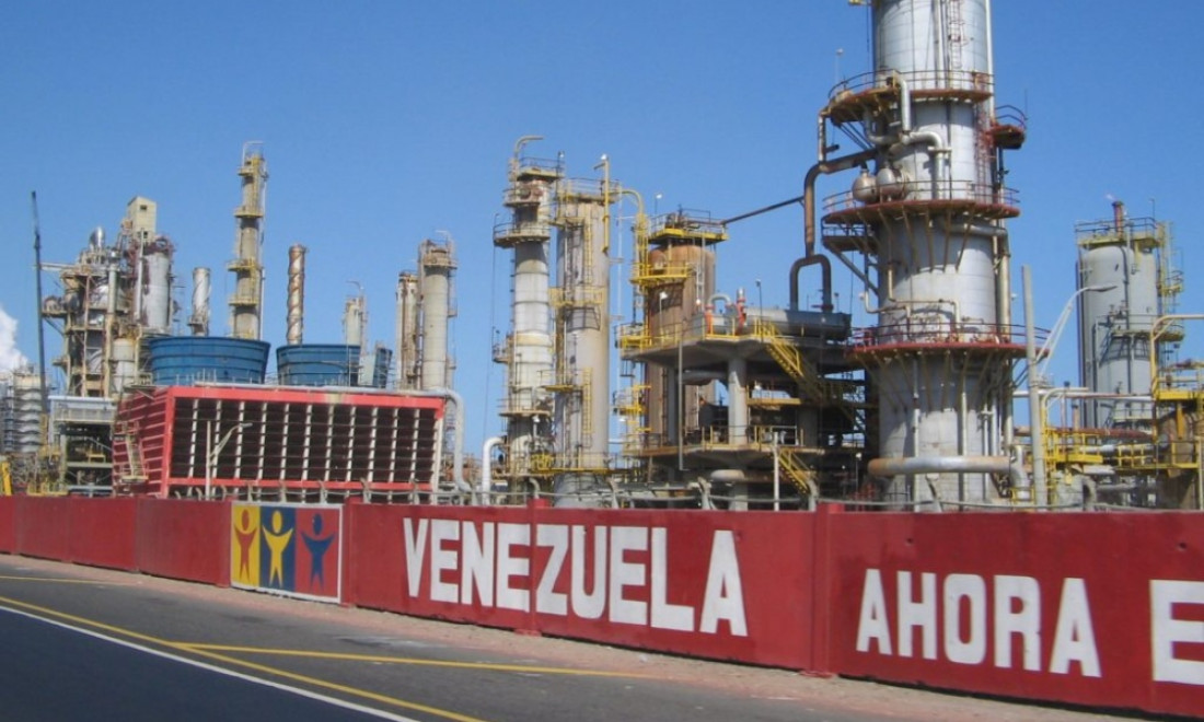 https://www.nodal.am/wp-content/uploads/2024/12/petroleos-de-venezuela-correcta_1000_1100.jpg